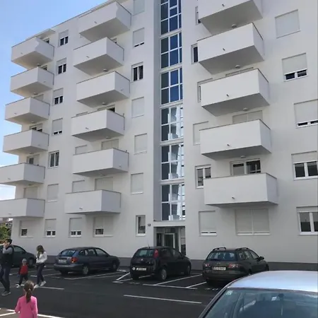 Tesla Apartment Zadar