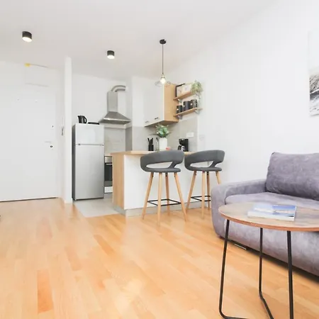 Apartment Tesla Zadar