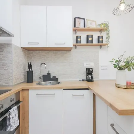 Apartment Tesla Zadar
