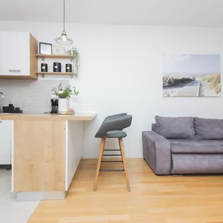 Apartment Tesla *