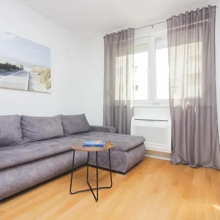 Tesla Apartment Zadar